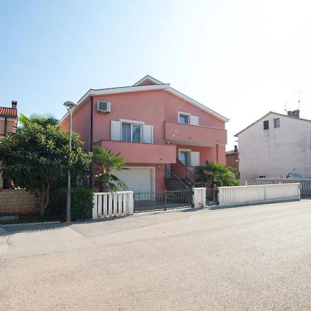 Apartments Maric With Parking Umag Eksteriør bilde